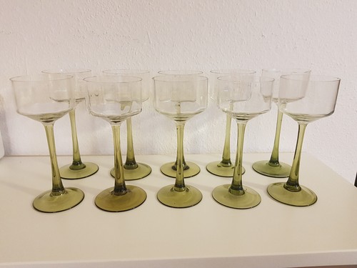 Jugendstilgläser mit grünem