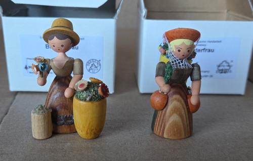 Miniaturfigur kräuterfrau und - miniaturfigur,