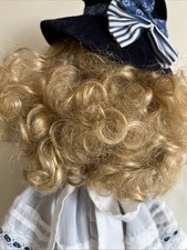 Porzellan Puppe mit Blumenkorb Ca 40 Cm Groß Blond Haare