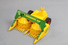 Siku 2267 Champion Feldhäcksler gelb / grün Farmer-Serie im Maßstab 1/32