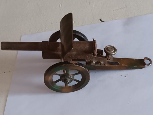Blechspielzeug geschütz - blechspielzeug-geschütz, ca