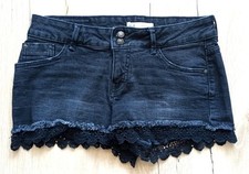 CLOCKHOUSE Shorts Kurze Sommer Hose Hotpants Häkelspitze Schwarz Gr. 38