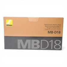 Original Nikon MB-D18