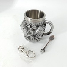 V8 Motoren Edelstahlbecher V8