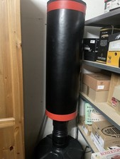 Standboxsack - Boxhandschuhe - Boxsport