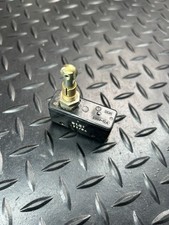 DDR Mikroschalter 12A 220V B1.E1 Endschalter B1 E1 Taster Rollenschalter