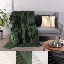 GÖZZE Fellimitat Kuscheldecke