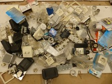 Restposten 80x Elektro Installation Material Dimmer Sicherung Schalter Konvolut