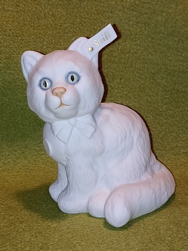 Neugierige katze mit schleife - neugierige,