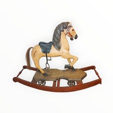 Schaukelpferd aus Holz / deko