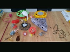 Katzenzubehör, Spielzeug, Pflege, Schlafplatz