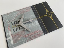 NEUE ALU DISPLAY PLATTE / DIORAMA INK. 1X MAISTO Boing B-52 , 1:600, FLUGZEUG!