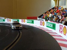 Slotcar LEITPLANKEN BANDE 4cm