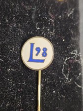 Alte Anstecknadel Fußball