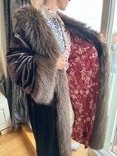 Zara fell Mantel ausverkauft