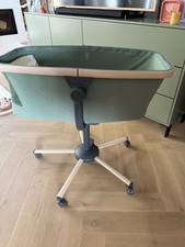 Maxi Cosi Stubenwagen, Liegesessel, Hochstuhl - Alba - in Beyond Green