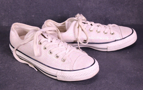 Converse sneaker chucks all - chucks,