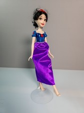 Disney® Hasbro® Princess Schneewittchen Puppe 2012 Snow White Rock gelb