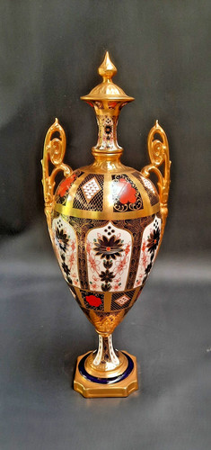 Royal crown derby 1128 - derby,