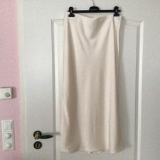 Zara,  satinierter Midi-rock, Gr. L, Neu