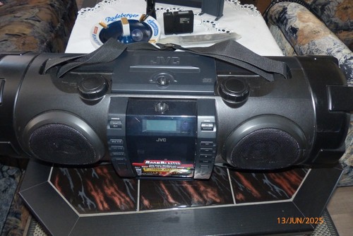 Jvc bombox nb75b - bombox, rv-nb75b