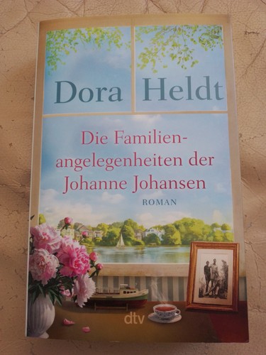 Dora heldt die - dora,