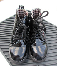 Primigi-Kinder Schuhe Stiefel - Chelsea Boot Black Lack schwarz 31