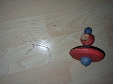 Holzkreisel, alt 10cm