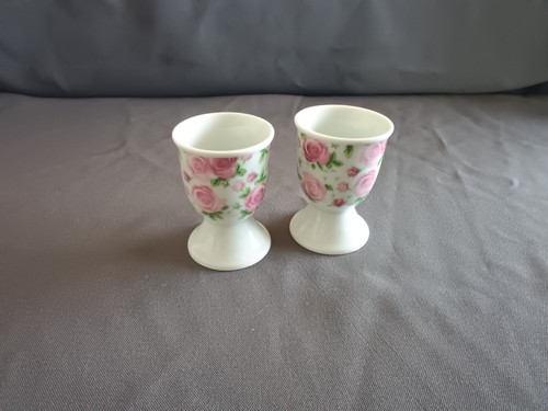 Eierbecher mit rosendekor - eierbecher,