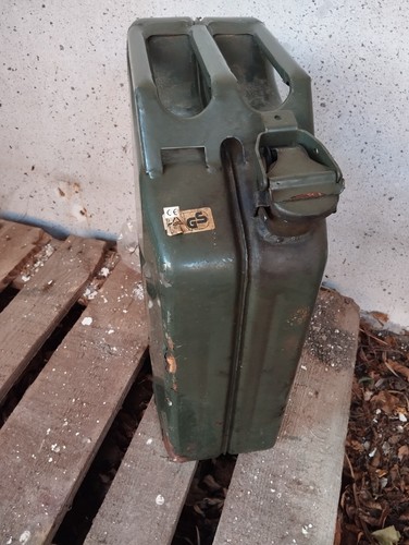 Militär benzinkanister - militär,