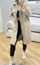 New Yorker Amisu Mantel