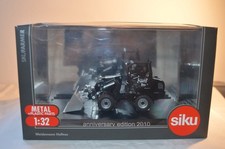 Siku 3059 - Weidemann Hoftrac "anniversary edition 2010", neuwertig in OVP, 1:32