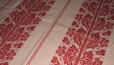 Alte Antike Tischdecke Webmuster rote Blumen 130 x 110 cm (13675)