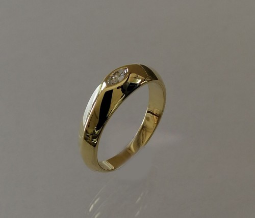 Ring 585 gelbgold mit - 585,
