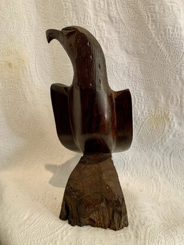Handgeschnitzte adlerfigur - handgeschnitzte,