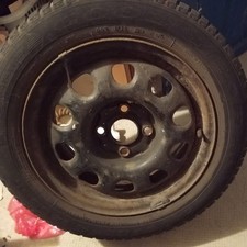 Vier Reifen Von VW Golf GTI