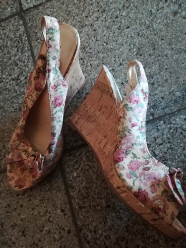 Zauberhafte sandalen mit - zauberhafte,