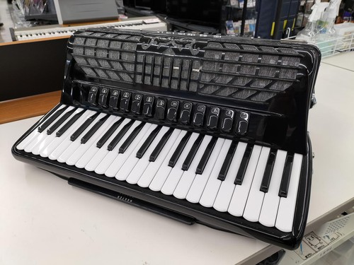 Bugari 260chc accordion 120 - 260chc,