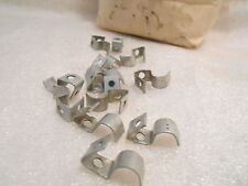 alte antike Metall Kabelschellen Nagel Abstand Befestigungs Schellen unbenutzt