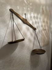 Antike Balkenwaage aus