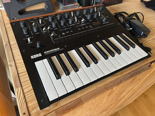 Korg monologue synthesizer - monologue,