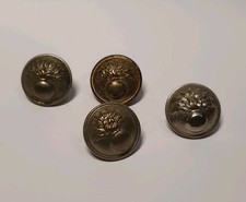 4 St. Uniformknöpfe