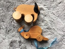 HOLZ SPIELZEUG  *** Elefant ***  Schnecke *** Baby ** mit Räder ** älter