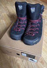 Salewa Damen Schuhe, Wanderschuhe 40,5, Neuwertig, Schwarz, Wildleder