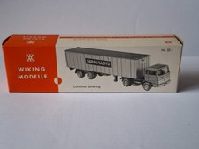Wiking Sattelzug Koffer 40" Container ,"HAPAG/LLOYD ", MB LPS 1620