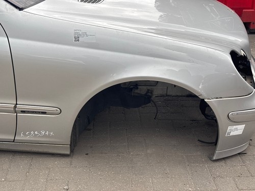 Kotflügel rechts vorne
