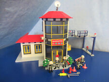 3175 Feuerwehr Station Aufzug Rutschstange Landeplatz v Figuren  Playmobil 6293