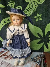 Junge Dame Vom Land Puppe