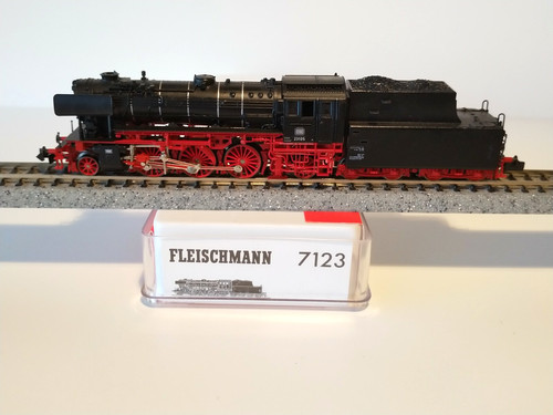 Locomotora vapor 105 - locomotora, db