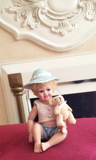 Guter Zustand !!    "Thommy mit seinem Bärchen"   Sammler-Puppen Collection